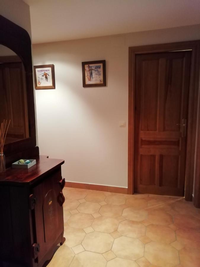 Apartamento Familiar Con Vistas Y Garage La Portiecha Apartment Sallent de Gállego Exterior foto