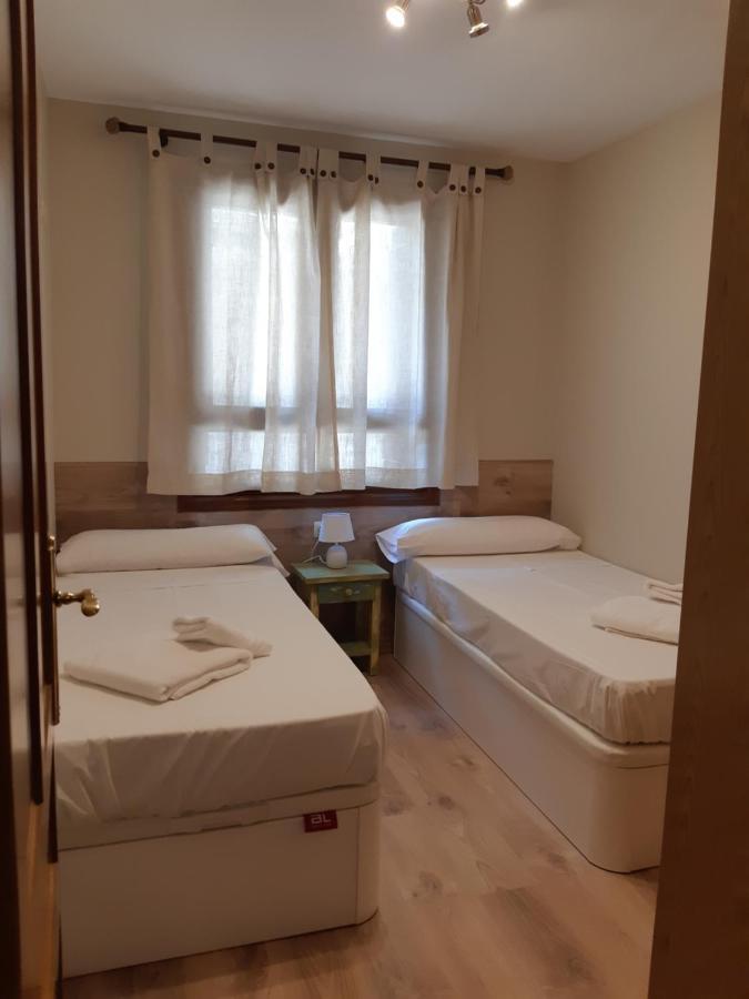 Apartamento Familiar Con Vistas Y Garage La Portiecha Apartment Sallent de Gállego Exterior foto